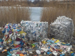 Мариупольцев приглашают на уборку водоемов от пластика