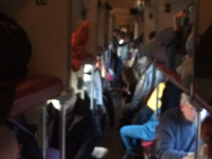 Мариупольцы эвакуируются поездами. Какая ситуация на вокзалах?