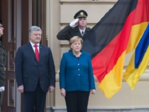 Что будет с миром в Мариуполе после ухода Меркель? – мнение эксперта