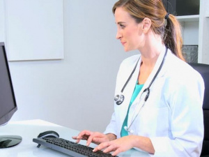 Мариупольцы смогут пообщаться с врачом онлайн (ФОТО)