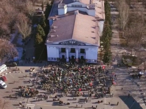 Празднование Дня Соборности в Мариуполе сняли с квадрокоптера (ВИДЕО)