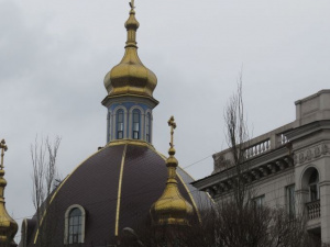 Купол Храма Покрова Божией Матери в Мариуполе украшают «золотом» (ФОТОФАКТ)