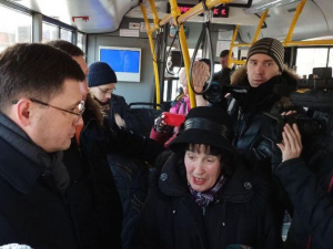 Мэр Мариуполя проехался в новом автобусе и рассказал об «обкатке» транспортной модели (ФОТО)