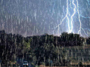 Уровень опасности второй: мариупольцев предупреждают о возможном шторме (ФОТО)