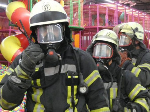 Пожар в детском комплексе: спасатели провели учения в Мариуполе (ФОТО+ВИДЕО)