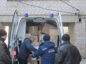 Местные власти  Авдеевки просят украинцев прекратить отправлять гумконвои с продуктами и одеждой