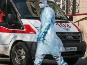 Коронавирус бьет рекорды в Украине: почти 1 600 заболевших в сутки
