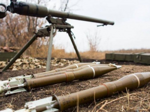 Под  Мариуполем боевики открыли огонь с противотанкового гранатомета и крупнокалиберного пулемета