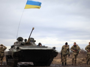 На отдельных участках Донбасса начнут отводить войска
