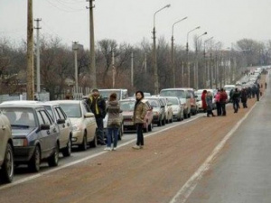 Наибольшие очереди скопились в КПВВ «Марьинка», - Госпогранслужба Украины