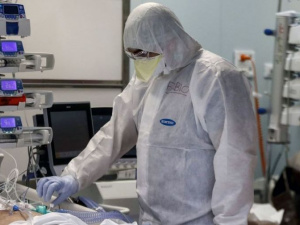 В Мариуполе за сутки выздоровели от COVID-19 около 200 человек, заболели на полсотни меньше