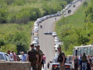 На въезде в Мариуполь задержали иностранца – он может быть причастен к деятельности боевиков