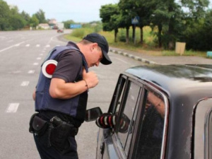 Мариупольские водители сегодня за нарушение ПДД станут платить значительно больше