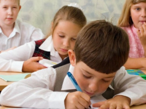 Около 300 детей с оккупированной территории зарегистрировались для дистанционного обучения в школах Донецкой области