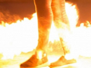 Загорелось платье: в Мариуполе от ожогов умерла женщина