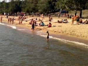 В Мариуполе река нечистот впадает в море?