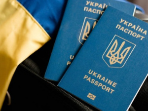 Депортація без причин: українців в окупації зганяють за відмову від паспортів рф