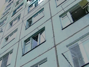 Пенсионерка 70 лет выпала из окна многоэтажки в Мариуполе