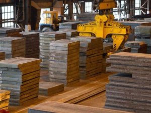 На «Азовстали» контроль качества металла и исправности оборудования – в приоритете (ФОТО)