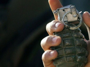 В Мариупольском районе обиженный гость бросил гранату в товарищей