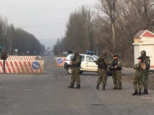 Полиция показала штурм блокпоста под Константиновкой (ВИДЕО)