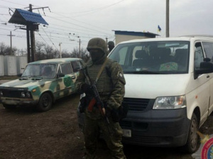 Полиция задержала 43 участников блокады: изъято оружие, гранаты и коктейли Молотова (ФОТО)