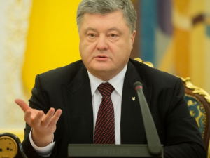 Порошенко назвал позором нападение Парасюка на полицейских в Донецкой области