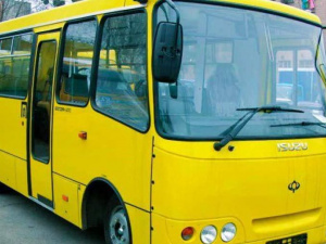 Стало известно, что мариупольские водители прячут за перегородкой в автобусе (ФОТО)