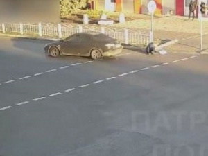 В Мариуполе водитель наехал на пешехода и скрылся