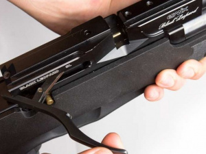 Пуля, выпущенная из пневматического ружья, ранила подростка в Мариуполе