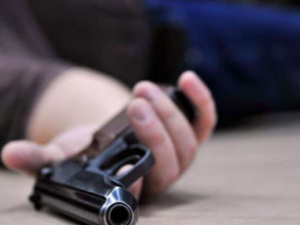 В Мариуполе на рабочем месте застрелился работник налоговой
