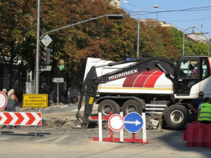 Разрытия на проспекте Мира в Мариуполе отменены на семь лет? (ФОТО)