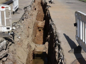 В историческом центре Мариуполя меняют «древний» водовод