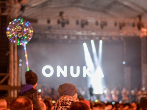 Путешествие в будущее Мариуполя завершилось футуристическим концертом «ONUKA» (ФОТО)