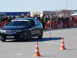 Во время автоспортивных соревнований в Мариуполе осложнится движение транспорта (СХЕМА)