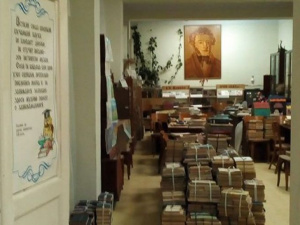 В Мариуполе закрывают помещения двух детских библиотек (ФОТО)