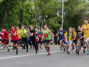 Беговой туризм в Мариуполе: тысячи горожан примут участие в спортивном марафоне
