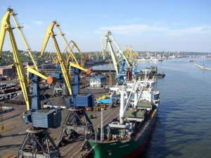 Порты Мариуполя и Бердянска отдадут в управление частным компаниям