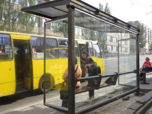Центр Мариуполя  украсили два новейших прозрачных объекта (ФОТОФАКТ)