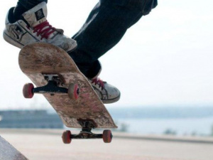 Центр Мариуполя может быть разрушен: молодежи нужен скейт-парк 