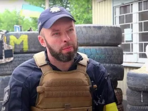 Поліцейський Дмитро Кірдяпкін в Маріуполі рятував людей з під завалів пологового будинку