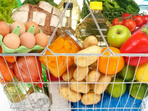 За гречкой не угнаться: какие продукты подорожали на украинских прилавках