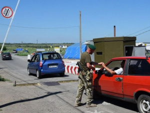 С пограничниками на КПВВ Донбасса пытались «договориться»