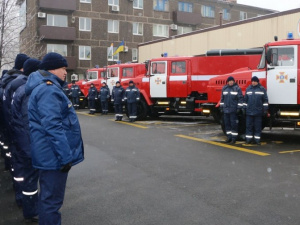 Спасатели Донецкой области получили 8 пожарных автомобилей