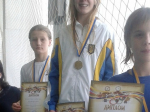 Спортсменка из Мариуполя взяла 4 медали на чемпионате Украины по прыжкам в воду
