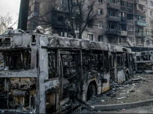 Бомбардував мирних у Маріуполі: російському генералу повідомлено про підозру