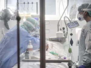 В Мариуполе за сутки от коронавируса умерли 2 пациента