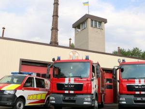 Выставка пожарной техники, собаки-психологи и общение с профессионалами: в Мариуполе отметят День спасателя