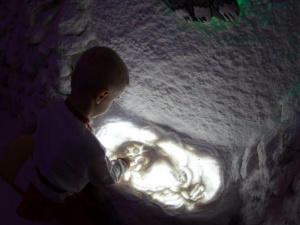 Соляная пещера оздоровит маленьких мариупольцев (ФОТО)