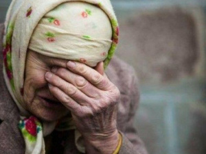 В Мариуполе полиция вернула домой бабушку, находившуюся в розыске (ФОТО)